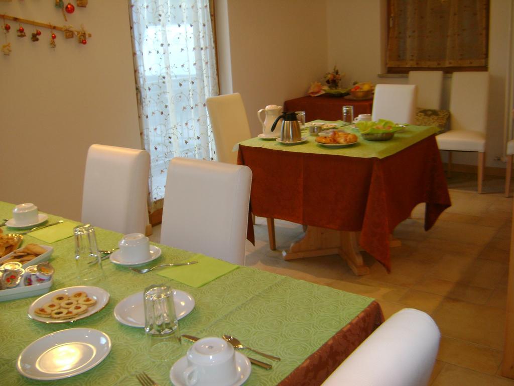 Agritur All'Olivo Faver Luaran gambar